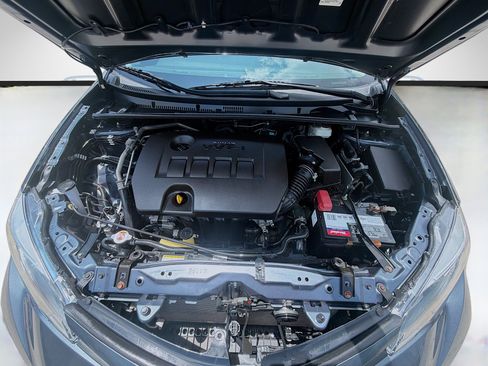 Used 2019 Toyota Corolla SE FWD image 34