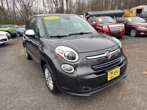 Used 2016 FIAT 500L Lounge image 1