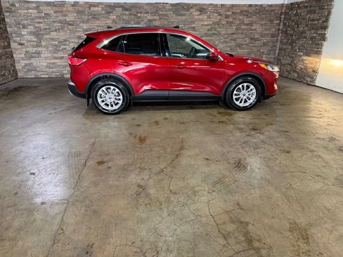 Used 2020 Ford Escape SE FWD image 10