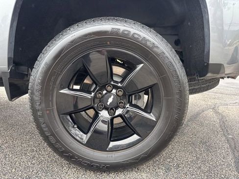Used 2021 Chevrolet Colorado LT w/ Safety Package image 10