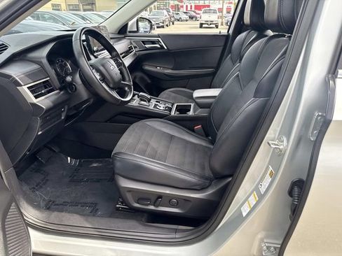 Used 2024 Mitsubishi Outlander SE Black Edition image 22