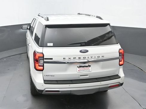 Used 2022 Ford Expedition Limited AWD/4WD image 32