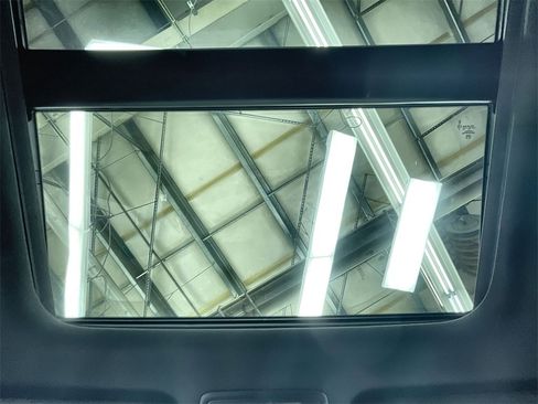 Certified 2025 Honda Pilot TrailSport image 28