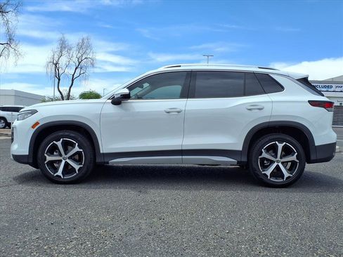 New 2026 Volkswagen Tiguan SE image 2