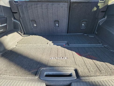 New 2026 Nissan Rogue Platinum image 22