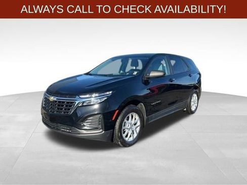 Used 2022 Chevrolet Equinox LS w/ LS Convenience Package image 3