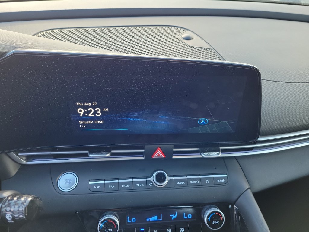Used 2025 Hyundai Elantra SEL FWD image 32