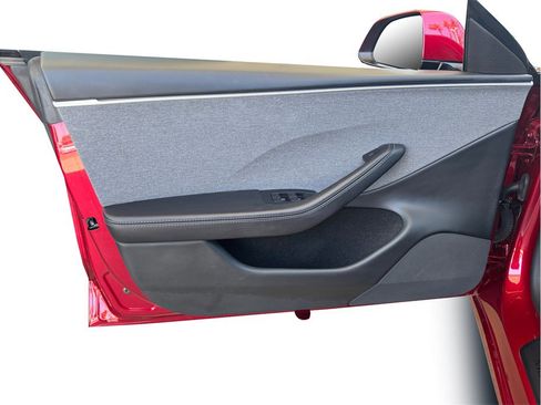 Used 2025 Tesla Model 3 Long Range RWD image 17