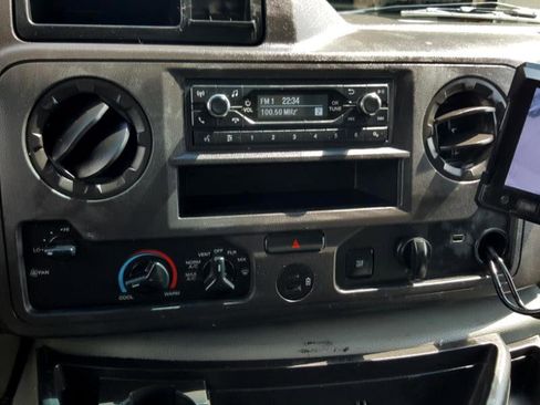 Used 2021 Ford E-350 and Econoline 350 Super Duty w/ Power Windows & Locks Group image 18