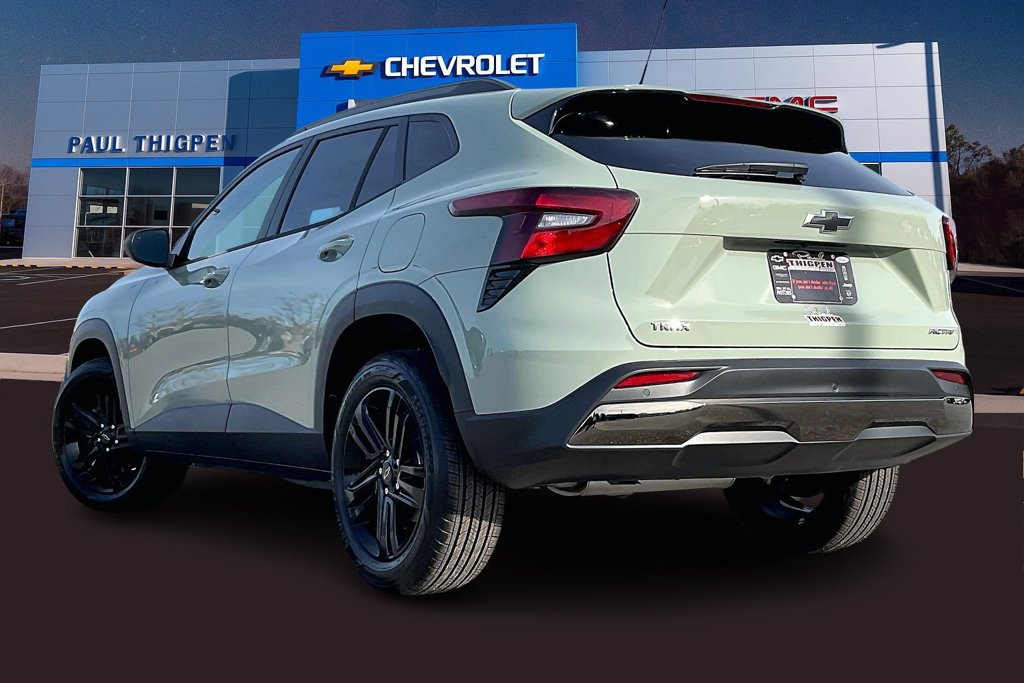 New 2026 Chevrolet Trax ACTIV w/ Sunroof Package FWD image 4