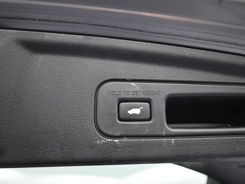 Certified 2023 Acura MDX SH-AWD w/ Technology Package image 23