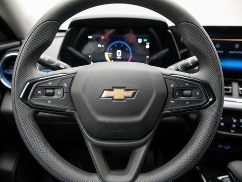 New 2026 Chevrolet Trax LT image 32