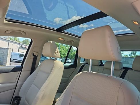 Used 2017 Volkswagen Tiguan Wolfsburg Edition AWD/4WD image 10