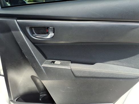 Used 2017 Toyota Corolla L FWD image 15