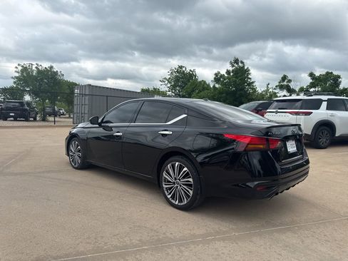 Certified 2024 Nissan Altima 2.5 SL image 3