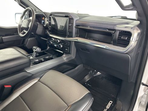 Used 2025 Ford F150 Lariat w/ FX4 Off-Road Package image 39