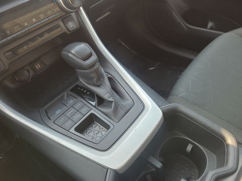 Certified 2024 Toyota RAV4 XLE AWD/4WD image 20