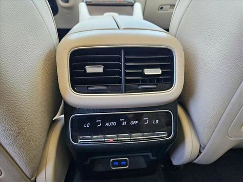 Used 2025 Mercedes-Benz GLS 450 4MATIC image 19