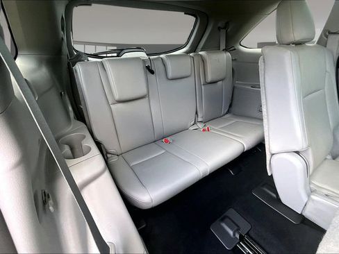 Used 2019 Toyota Highlander Limited Platinum AWD/4WD image 28