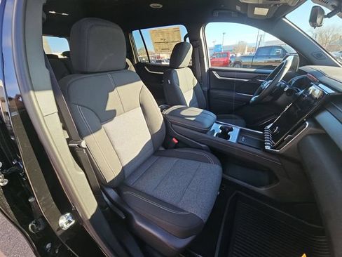 New 2026 GMC Acadia Elevation w/ LPO, Floor Liner Package AWD/4WD image 18