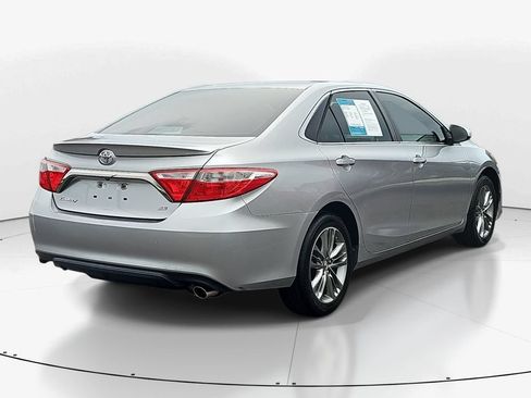Used 2016 Toyota Camry SE FWD image 6