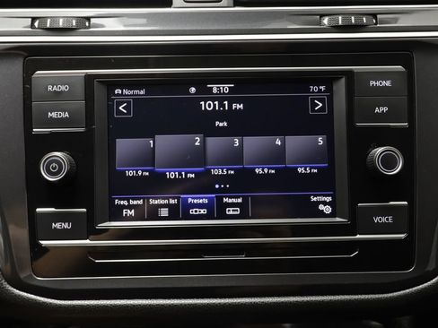 Used 2024 Volkswagen Tiguan S AWD/4WD image 9