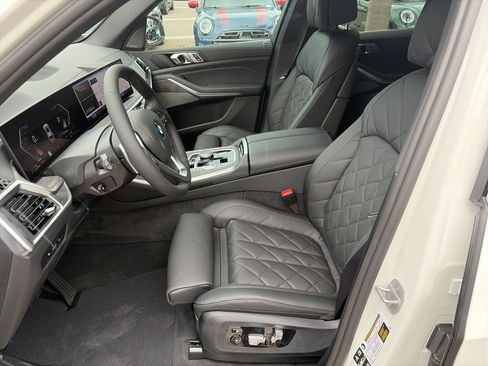 Used 2026 BMW X5 xDrive40i AWD/4WD image 12