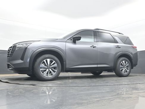 New 2026 Nissan Pathfinder SL FWD image 26
