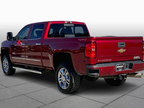 Used 2018 Chevrolet Silverado 2500 High Country w/ Duramax Plus Package image 12