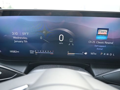 Used 2025 Buick Enclave Avenir image 21