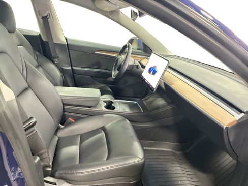 Certified 2022 Tesla Model 3 Long Range AWD/4WD image 13