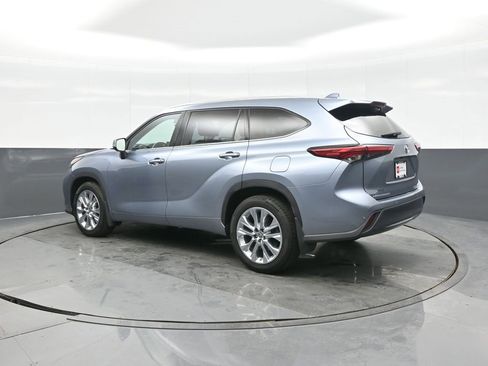 Used 2020 Toyota Highlander Limited image 5