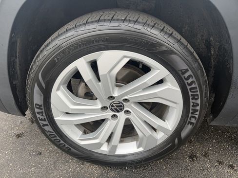 Used 2021 Volkswagen Atlas SE image 37