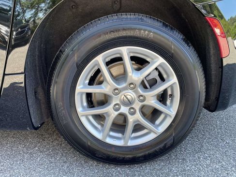 Used 2025 Chrysler Pacifica Select FWD image 10