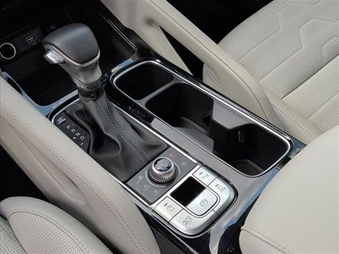 Used 2022 Kia Telluride SX w/ SX Prestige Package AWD/4WD image 15