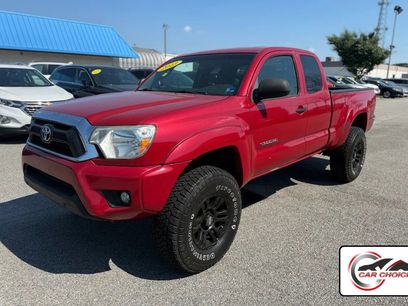 Used 2013 Toyota Tacoma 4x4 Access Cab V6 w/ SR5 Pkg