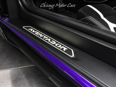 Used 2021 Lamborghini Aventador SVJ image 24