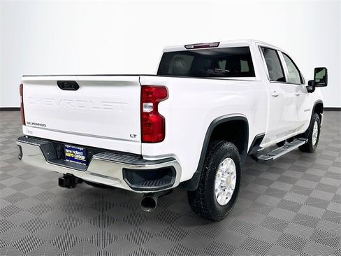 Used 2024 Chevrolet Silverado 2500 LT image 7