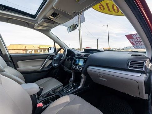 Used 2016 Subaru Forester 2.5i Touring image 22