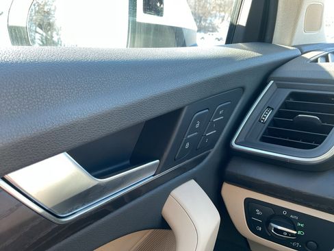 Used 2018 Audi Q5 2.0T Premium Plus w/ Premium Plus Package image 22