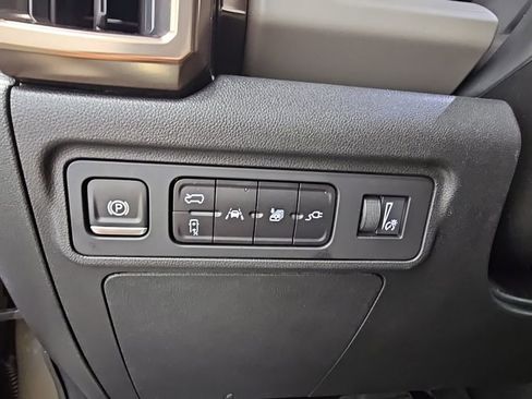 New 2025 GMC Hummer EV 2X w/ Extreme Off-Road Package image 31