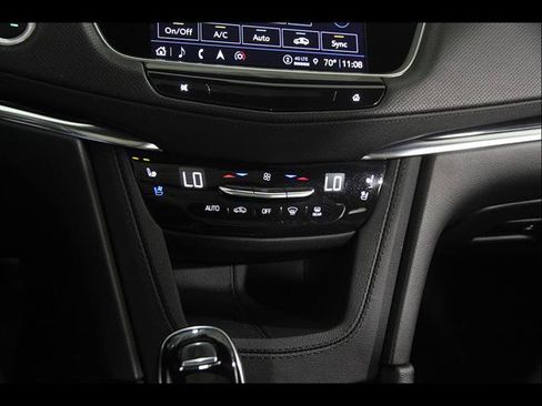 Used 2024 Cadillac XT5 Premium Luxury w/ Technology Package AWD/4WD image 15
