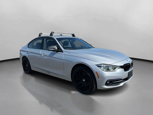 Used 2018 BMW 330i xDrive Sedan AWD/4WD image 2