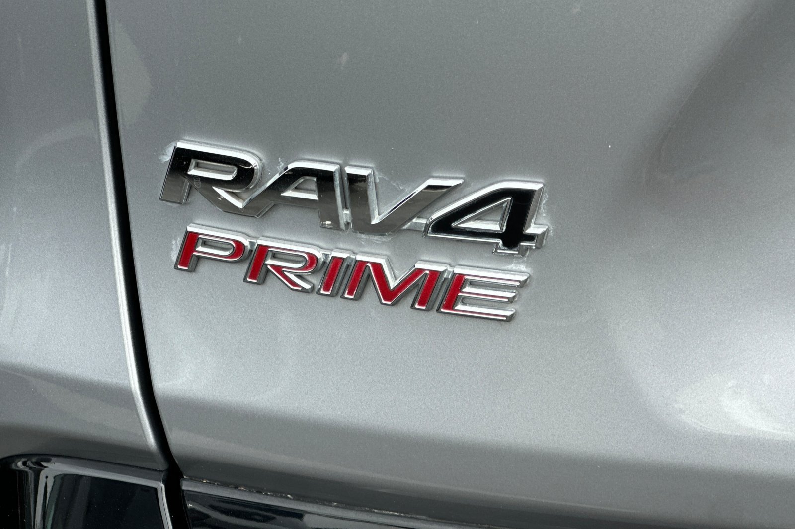 Used 2021 Toyota RAV4 SE w/ Weather & Moonroof Package AWD/4WD image 49