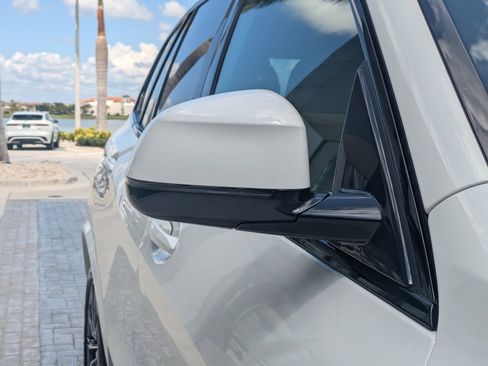 Used 2025 BMW X5 xDrive40i AWD/4WD image 10