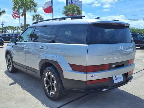 Used 2025 Hyundai Santa Fe SEL AWD/4WD image 8