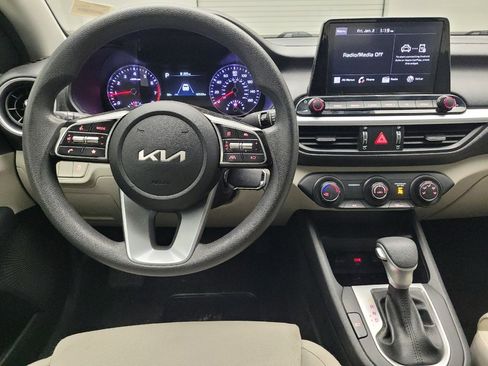 Used 2022 Kia Forte LXS FWD image 22