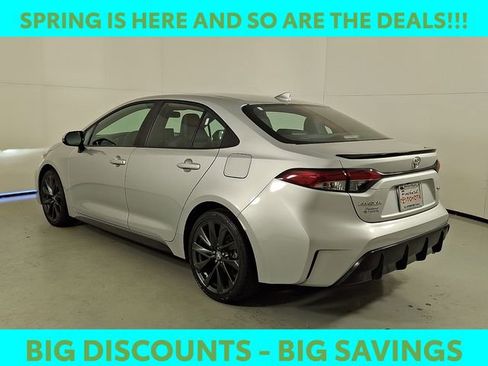 Certified 2025 Toyota Corolla XSE image 5