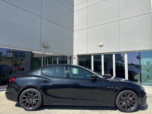 Certified 2022 Maserati Ghibli Modena image 9