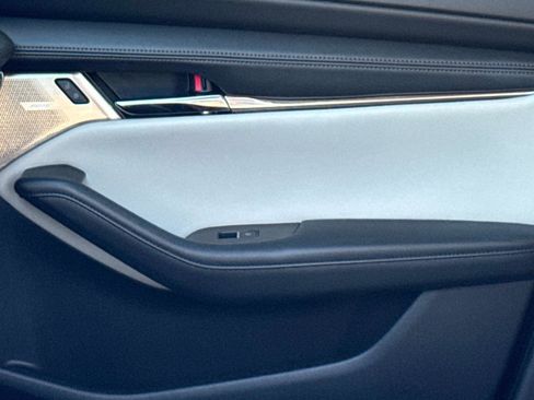 Used 2020 MAZDA MAZDA3 AWD Sedan w/ Preferred Package image 19